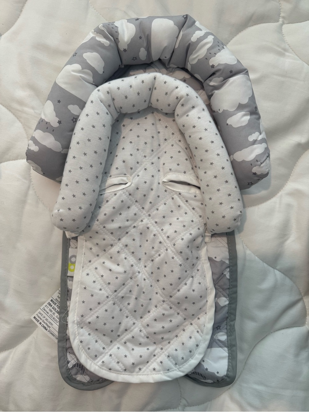 Goldbug Duo Infant Head Support Car Seat Insert Never Used Clouds Stars